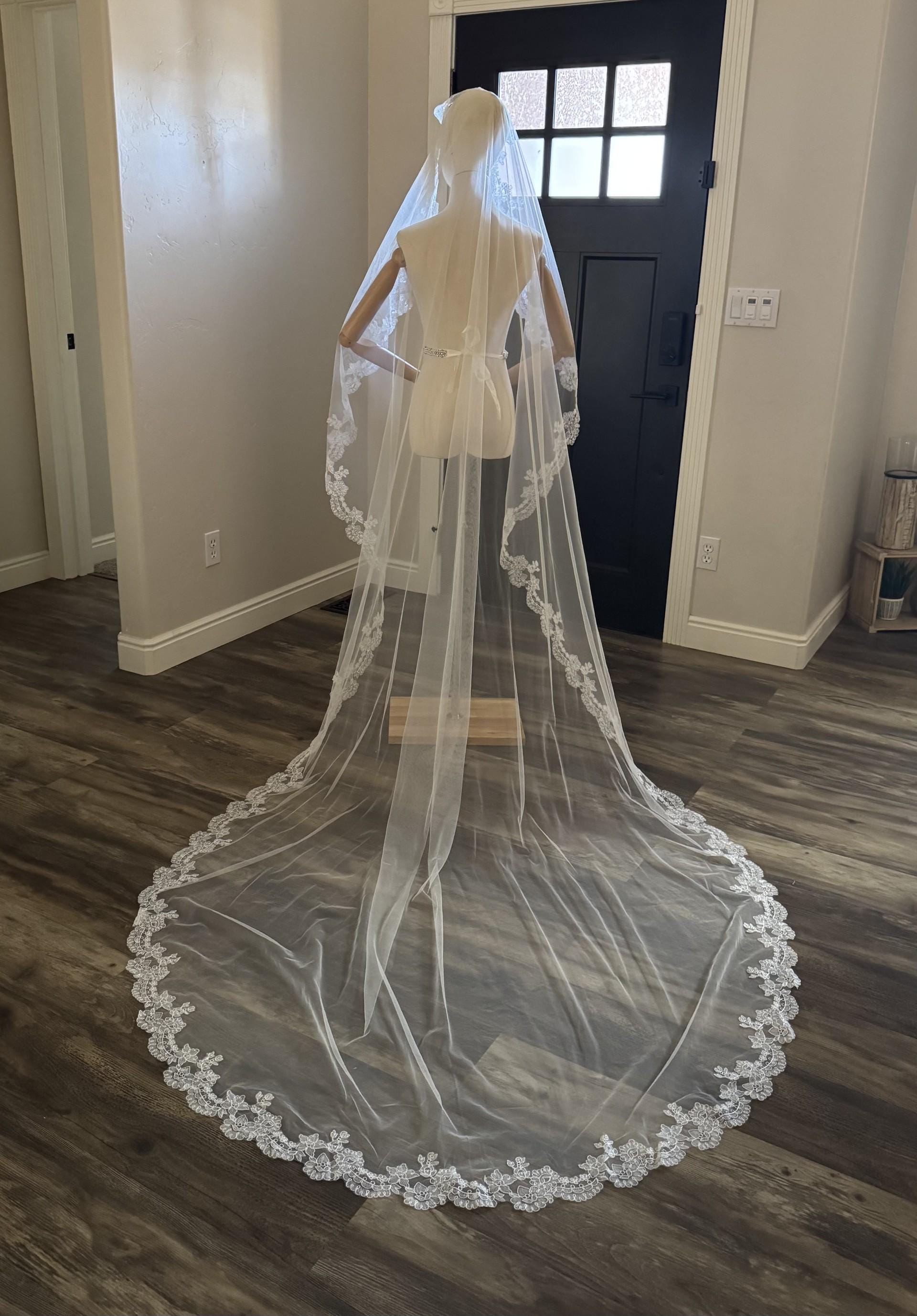 Soft tulle mantilla lace wedding veil