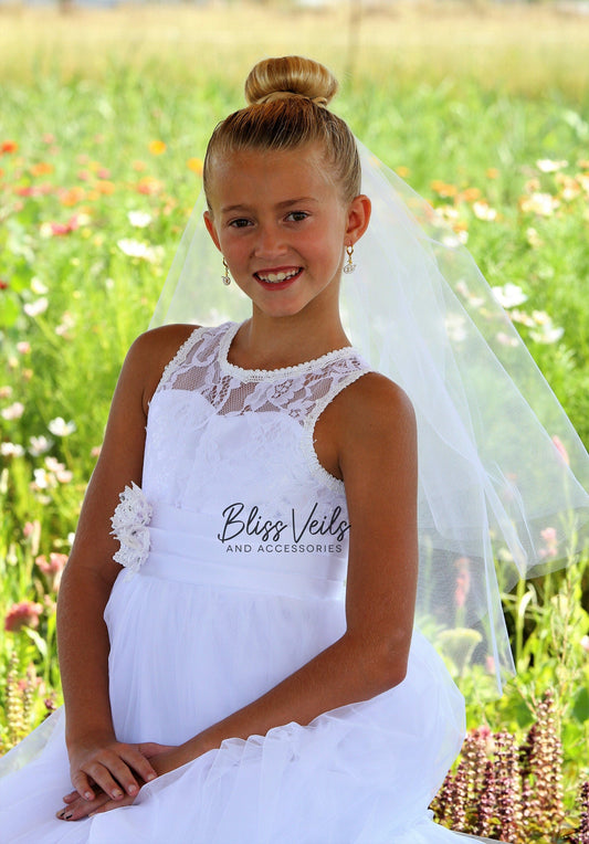 Classic First Communion veil in white with a simple traditional design